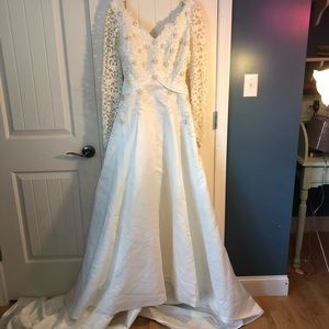 NEW wedding dress